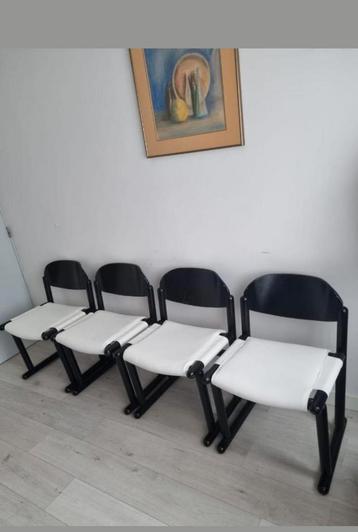 Vintage brutalist stoelen + tafel beschikbaar voor biedingen