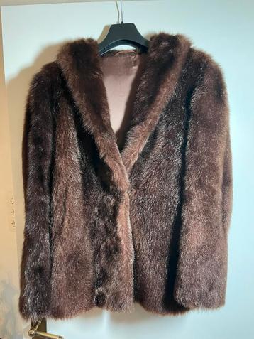 Vintage Bontjas van Bouckaert Meulebeke beschikbaar voor biedingen