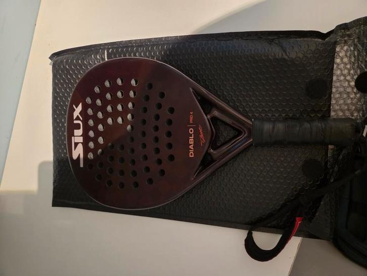 Siux Diablo pro 4 padelracket, Sport en Fitness, Padel, Zo goed als nieuw, Padelracket, Ophalen of Verzenden