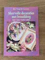 Sfeervolle decoraties met brooddeeg - Tirion, Livres, Loisirs & Temps libre, Comme neuf, Enlèvement ou Envoi, Modelage