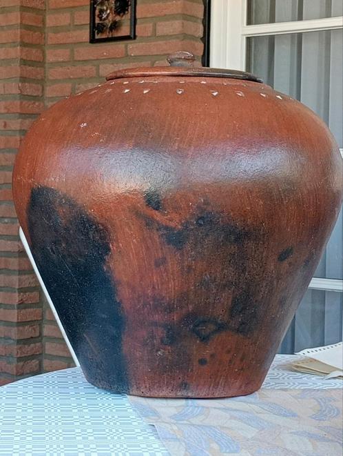 Bruine decoratieve conische vaas/pot met deksel, Huis en Inrichting, Woonaccessoires | Vazen, Gebruikt, Ophalen