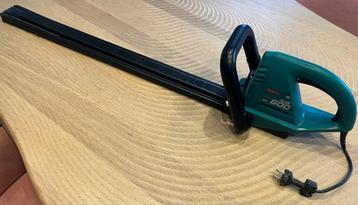 Taille haie, Tuin en Terras, Ophalen, Zo goed als nieuw, Elektrisch, BOSCH