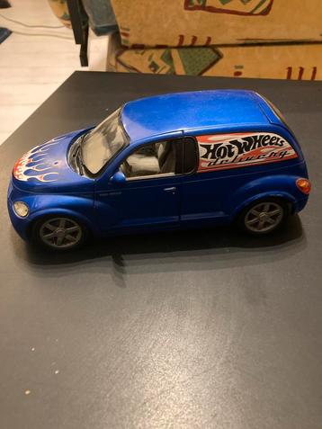 1/18 Chrysler Panel Cruiser Hot Wheels beschikbaar voor biedingen