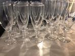 Verres à vin et flûtes champagne, Ophalen, Gebruikt