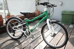 Woom 4 groen, Fietsen en Brommers, Fietsen | Kinderfietsjes, Ophalen, Zo goed als nieuw