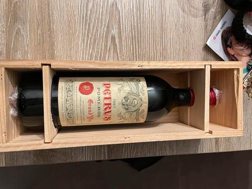 Chateau Petrus pomerol 1987! In originele doos!, Verzamelen, Wijnen, Nieuw, Rode wijn, Frankrijk, Vol, Ophalen of Verzenden