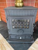 Gietijzeren houtkachel inclusief bescherm scherm., Huis en Inrichting, Kachels, Ophalen, Gebruikt, Houtkachel, Vrijstaand