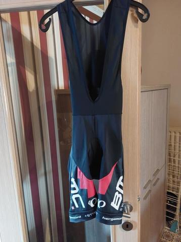 Wielerbroek : BMC Switzerland / Larte / Pearl Izumi beschikbaar voor biedingen