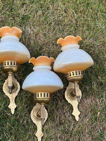 Wandverlichting beschikbaar voor biedingen