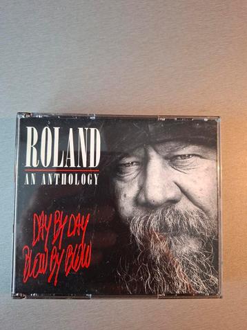 2cd box. Roland. An Anthology. (Studio Brussel, Humo, VAR). beschikbaar voor biedingen