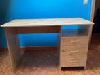 Bureau en bois avec 3 tiroirs, Enlèvement, Utilisé, Bureau