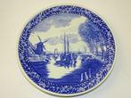Mooi Vintage aardewerken sierbord (Royal Boch Delfts), Ophalen of Verzenden