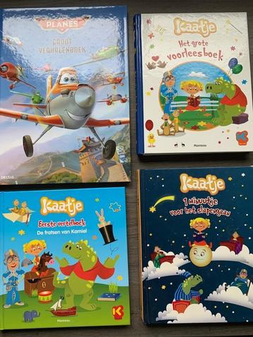 Voorlees- en verhaaltjesboeken en DVD's van 4 t.e.m. 12 jaar beschikbaar voor biedingen