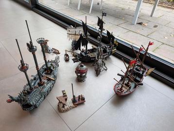 Mega blocks pirates of the caribbean 4 boten + Kraken beschikbaar voor biedingen
