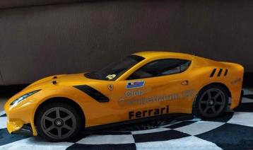 Splinternieuwe gebouwde Tamiya TT02 Ferrari F12TDF airbrush. beschikbaar voor biedingen
