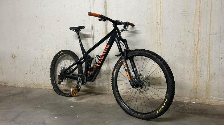 Canyon strive CF enduro mountainbike, Fietsen en Brommers, Fietsen | Mountainbikes en ATB, Zo goed als nieuw, Ophalen
