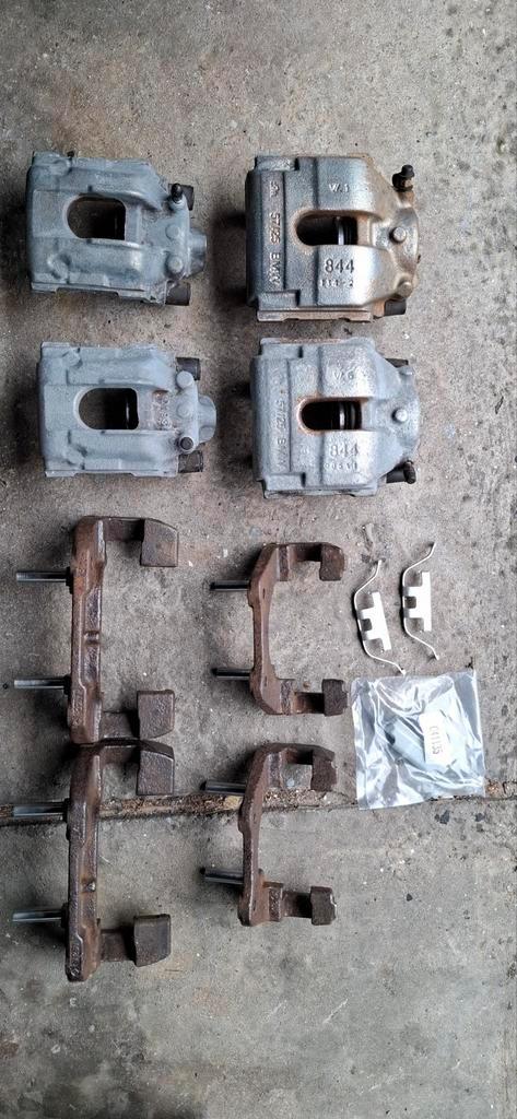 Complete remmerij 330D schijven en remblokken en onderdelen, Auto-onderdelen, Remmen en Aandrijving, BMW, Nieuw, Ophalen
