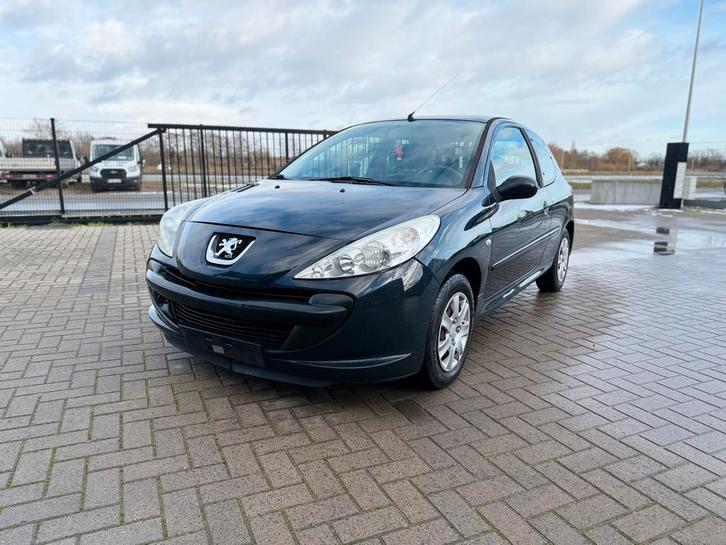 PEUGEOT 206+ - ESSENCE - 2011- 112 000 KM - MANUELLE, Autos, Peugeot, Particulier, 206+, Essence, Euro 5, Berline, 3 portes, Boîte manuelle