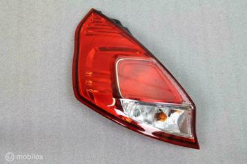 Achterlicht links ford fiesta mk7 (2013-2017) beschikbaar voor biedingen
