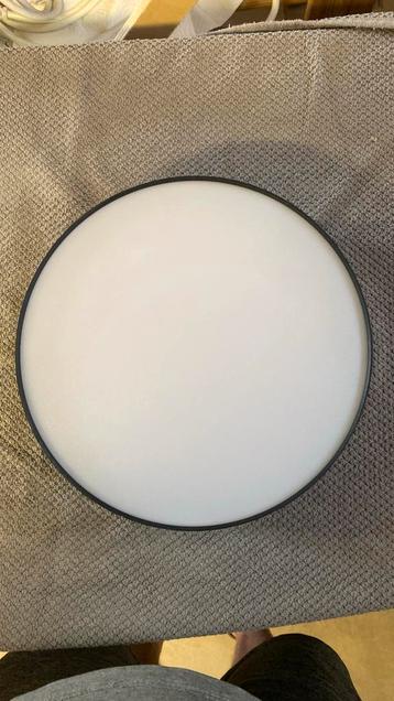 Wand of plafondlamp beschikbaar voor biedingen