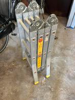 Plooiladder altrex  ( vouwladder), Ophalen, Zo goed als nieuw, Ladder