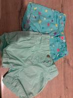 Twee shortjes, Enlèvement, Comme neuf, Fille, Pantalon