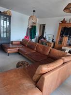 Lederen salon, Ophalen