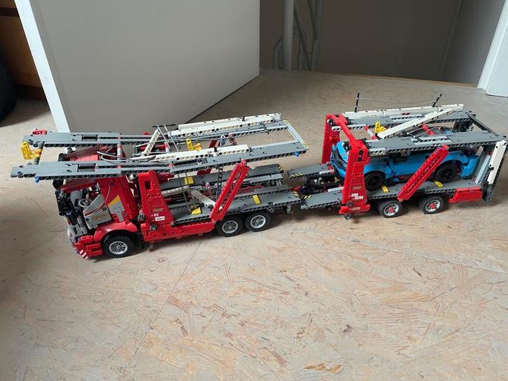 Lego Technic 42098 Autotransport met voertuig, Kinderen en Baby's, Speelgoed | Duplo en Lego, Zo goed als nieuw, Lego, Complete set