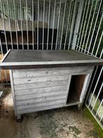 Hondenhok in grijs hout, Dieren en Toebehoren, Ophalen, Gebruikt, Hondenhok