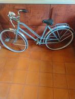 Vintage meisjesfiets, Ophalen