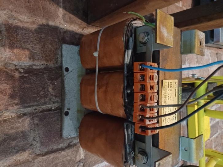 trafo ATT 6800   6.8 kva omkeerbaar, Hobby en Vrije tijd, Elektronica-componenten, Zo goed als nieuw, Ophalen