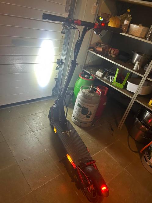 Elektrische step 50 kmu en 70 km bereik, Fietsen en Brommers, Steps, Zo goed als nieuw, Elektrische step (E-scooter), Ophalen