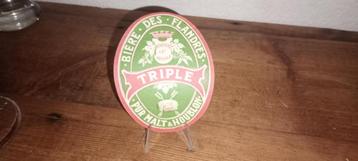 Antiekbier van de brouwerij met Triple De Keyser-label beschikbaar voor biedingen