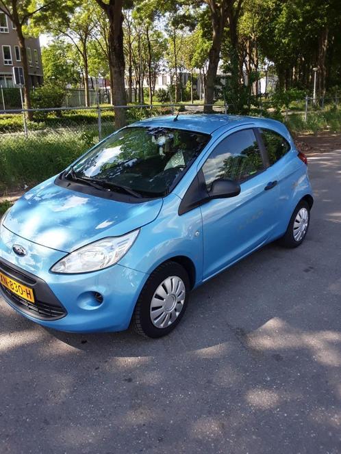 Tk   FORT   ka, Auto's, Ford, Particulier, Ka, ABS, Metaalkleur, Radio, Euro 4, Stadsauto, 3 deurs, Handgeschakeld, Blauw, Zwart
