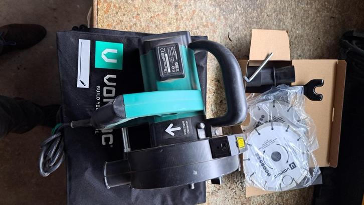 Sleuvenfrees 1700Watt, Doe-het-zelf en Bouw, Gereedschap | Freesmachines, Nieuw, Elektrisch, Sleuvenfrees, Ophalen