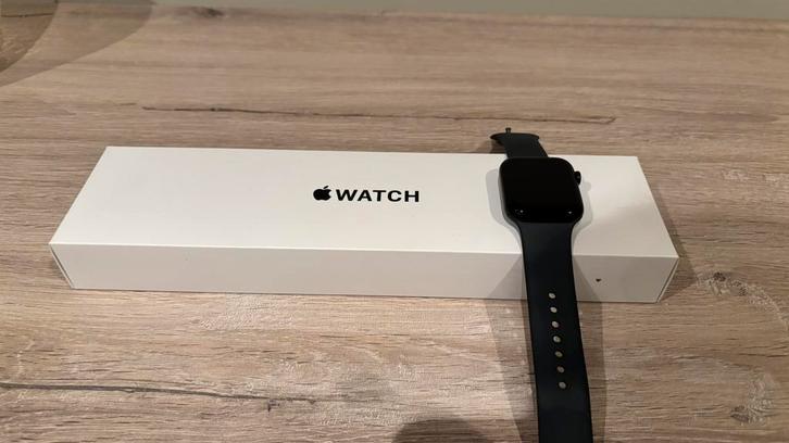 Apple Watch SE LTE 44mm, Handtassen en Accessoires, Smartwatches, Zo goed als nieuw, GPS, Ophalen of Verzenden