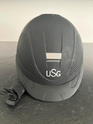 Paardrijhelm USG beschikbaar voor biedingen