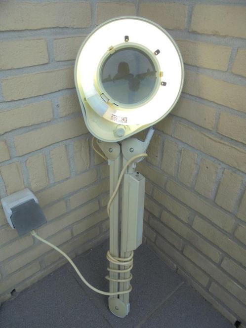Luxo loeplamp, Hobby en Vrije tijd, Vergrootglazen, Loepen en Loeplampen, Gebruikt, Loeplamp, Ophalen