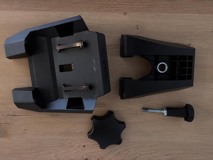 Fanatec CSL DD Table Clamp, Games en Spelcomputers, Spelcomputers | Overige Accessoires, Zo goed als nieuw, Ophalen of Verzenden