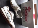Schoenen, Ophalen, Wit