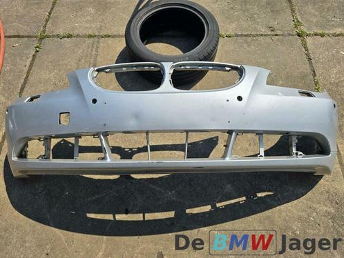 Voorbumper grijs BMW 5-serie E60 E61 51110149246, Auto-onderdelen, Carrosserie, Bumper, BMW, Voor, Gebruikt, Ophalen of Verzenden