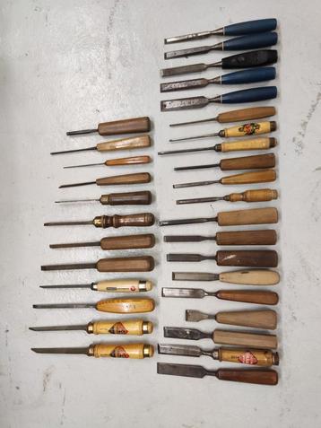 Houtbeitels  beschikbaar voor biedingen