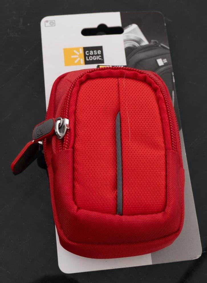 Case Logic nieuw cameratasje DCB-302, Informatique & Logiciels, Sacoches d'ordinateur portable, Neuf, Enlèvement ou Envoi