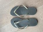 Havaianas grijs/zilver maat 37, Slippers, Ophalen of Verzenden, Grijs, Gedragen