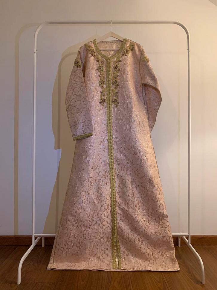 Caftan rose et doré Taille S/M, Kleding | Dames, Gelegenheidskleding, Nieuw, Maat 38/40 (M), Roze, Ophalen of Verzenden