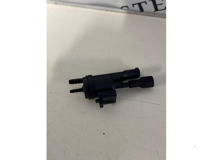 Vacuum ventiel van een Mercedes E-Klasse, Auto-onderdelen, Overige Auto-onderdelen, Mercedes-Benz, Gebruikt, 3 maanden garantie