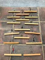 Set van 16 houten broekhangers (clips) - Eind 1970, Ophalen of Verzenden, Gebruikt, Hout, Kinderen en Volwassenen