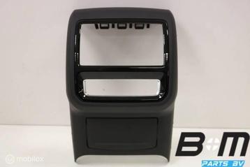 Afdekking middenconsole achter beschikbaar voor biedingen