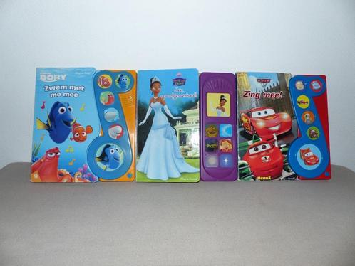 3 muzikale boekjes Play a Sound - samen € 12, Boeken, Kinderboeken | Baby's en Peuters, Gelezen, Ophalen of Verzenden