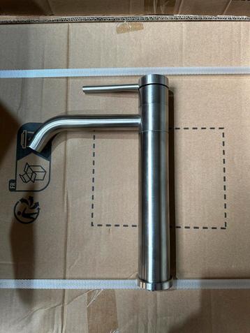 Hoge nieuwe kranen met aansluitset 49 euro beschikbaar voor biedingen